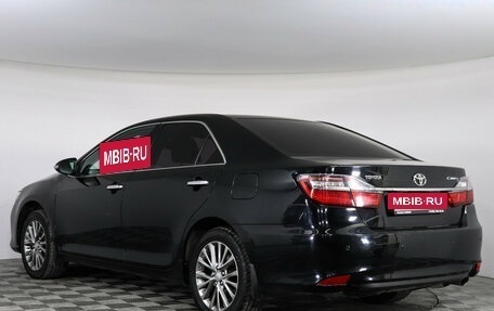 Toyota Camry, 2016 год, 2 099 000 рублей, 6 фотография