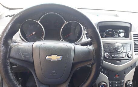 Chevrolet Cruze II, 2009 год, 330 000 рублей, 7 фотография