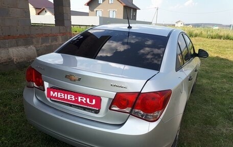 Chevrolet Cruze II, 2009 год, 330 000 рублей, 4 фотография