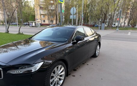 Volvo S90 II рестайлинг, 2019 год, 3 350 000 рублей, 2 фотография