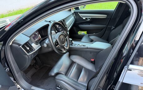 Volvo S90 II рестайлинг, 2019 год, 3 350 000 рублей, 8 фотография