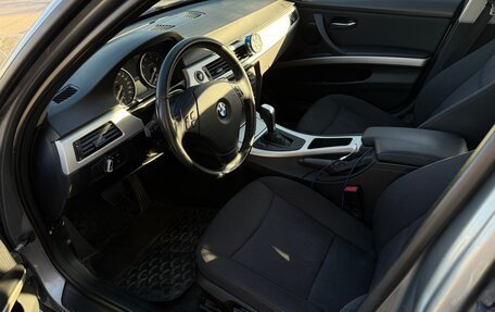 BMW 3 серия, 2010 год, 1 100 000 рублей, 13 фотография