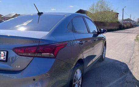 Hyundai Solaris II рестайлинг, 2019 год, 1 350 000 рублей, 4 фотография