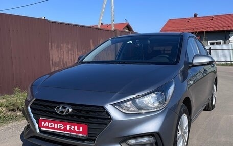 Hyundai Solaris II рестайлинг, 2019 год, 1 350 000 рублей, 3 фотография