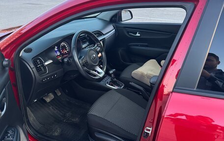 KIA Rio IV, 2018 год, 1 700 000 рублей, 5 фотография