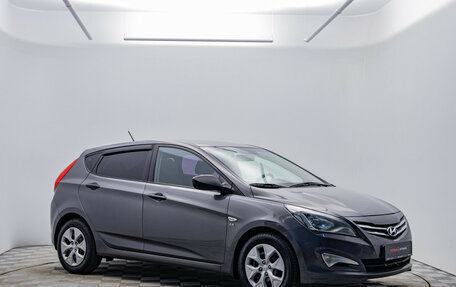 Hyundai Solaris II рестайлинг, 2015 год, 930 000 рублей, 3 фотография