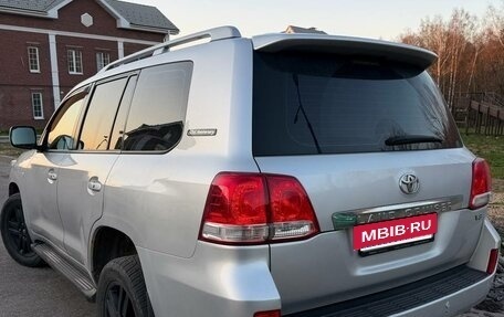 Toyota Land Cruiser 200, 2011 год, 3 000 000 рублей, 2 фотография