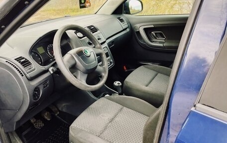 Skoda Fabia II, 2011 год, 490 000 рублей, 4 фотография