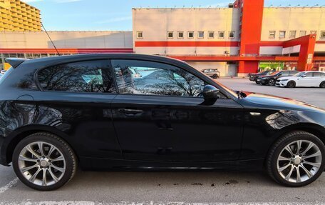 BMW 1 серия, 2008 год, 1 050 000 рублей, 5 фотография
