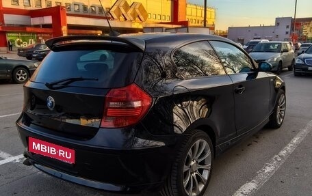 BMW 1 серия, 2008 год, 1 050 000 рублей, 6 фотография
