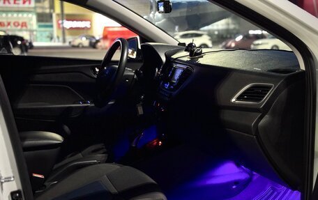 Hyundai Solaris II рестайлинг, 2018 год, 1 300 000 рублей, 14 фотография
