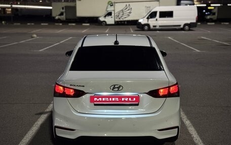 Hyundai Solaris II рестайлинг, 2018 год, 1 300 000 рублей, 8 фотография