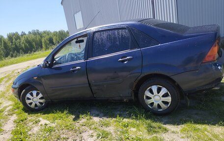 Ford Focus IV, 2001 год, 135 000 рублей, 3 фотография