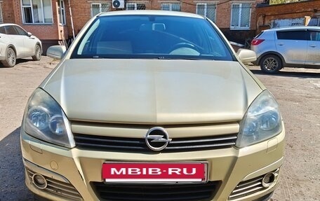 Opel Astra H, 2004 год, 550 000 рублей, 2 фотография