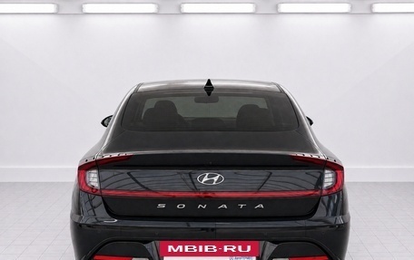 Hyundai Sonata VIII, 2021 год, 2 500 000 рублей, 3 фотография