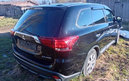 Mitsubishi Outlander III рестайлинг 3, 2015 год, 850 000 рублей, 4 фотография