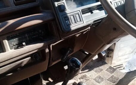 Isuzu Fargo I, 1993 год, 350 000 рублей, 4 фотография