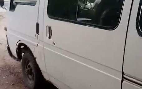 Isuzu Fargo I, 1993 год, 350 000 рублей, 10 фотография