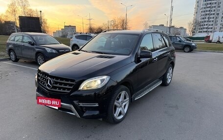 Mercedes-Benz M-Класс, 2014 год, 2 300 000 рублей, 3 фотография
