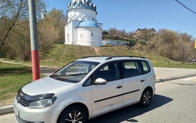 Volkswagen Touran III, 2011 год, 990 000 рублей, 1 фотография