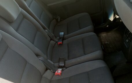Volkswagen Touran III, 2011 год, 990 000 рублей, 14 фотография