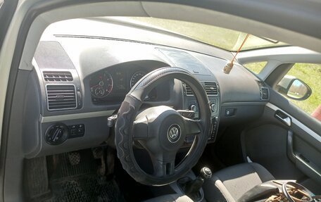 Volkswagen Touran III, 2011 год, 990 000 рублей, 16 фотография