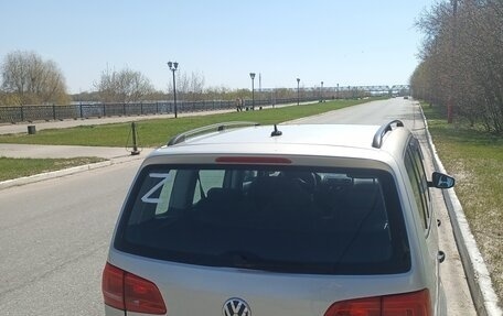 Volkswagen Touran III, 2011 год, 990 000 рублей, 11 фотография