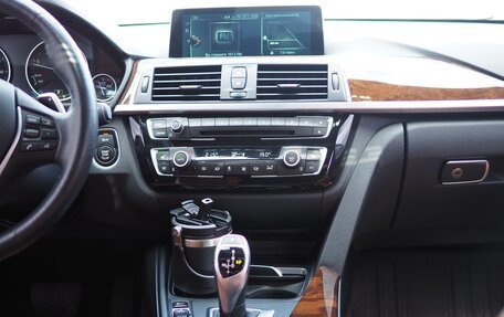 BMW 3 серия, 2017 год, 2 400 000 рублей, 7 фотография