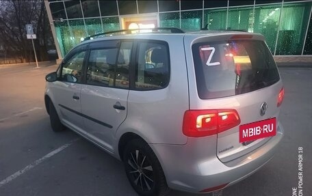 Volkswagen Touran III, 2011 год, 990 000 рублей, 26 фотография