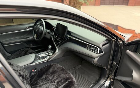 Toyota Camry, 2023 год, 3 360 000 рублей, 6 фотография