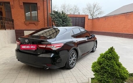 Toyota Camry, 2023 год, 3 360 000 рублей, 3 фотография