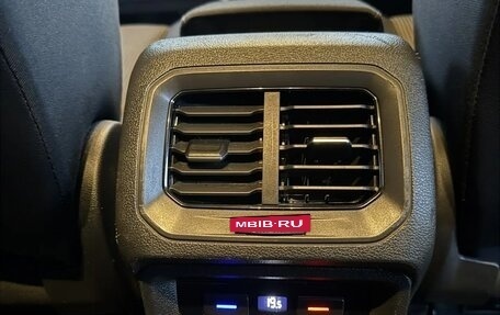 Volkswagen Tiguan II, 2020 год, 2 499 000 рублей, 13 фотография