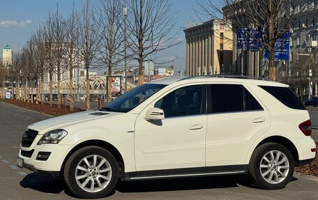 Mercedes-Benz M-Класс, 2011 год, 1 800 000 рублей, 3 фотография