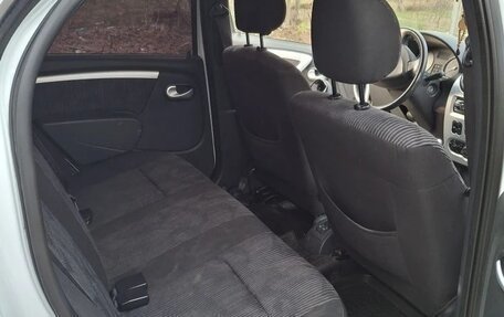 Renault Logan I, 2011 год, 500 000 рублей, 4 фотография