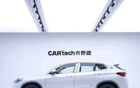 BMW X2, 2021 год, 1 800 000 рублей, 10 фотография