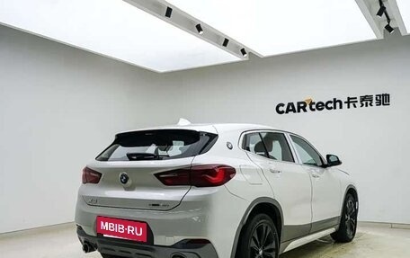 BMW X2, 2021 год, 1 800 000 рублей, 5 фотография