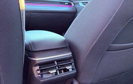 Geely Emgrand, 2024 год, 1 650 000 рублей, 32 фотография