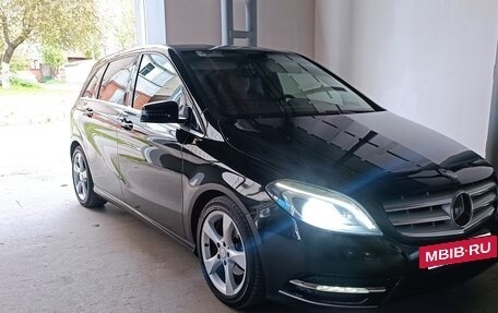 Mercedes-Benz B-Класс, 2013 год, 1 245 000 рублей, 2 фотография