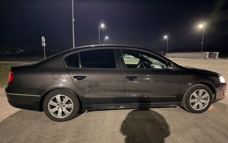 Volkswagen Passat B6, 2005 год, 780 000 рублей, 5 фотография