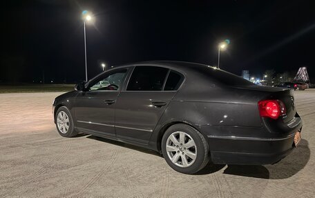 Volkswagen Passat B6, 2005 год, 780 000 рублей, 4 фотография