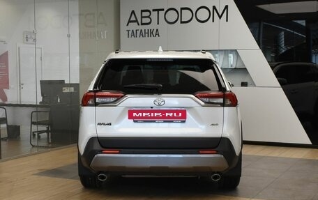 Toyota RAV4, 2020 год, 3 435 000 рублей, 6 фотография