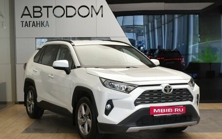 Toyota RAV4, 2020 год, 3 435 000 рублей, 3 фотография