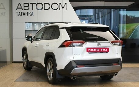 Toyota RAV4, 2020 год, 3 435 000 рублей, 5 фотография