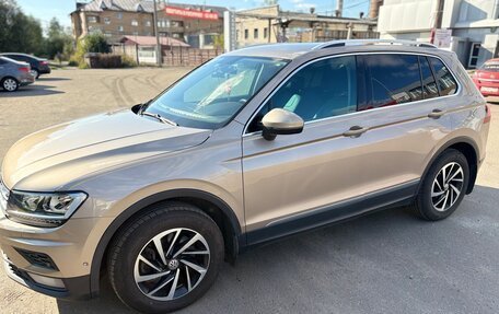 Volkswagen Tiguan II, 2018 год, 2 070 000 рублей, 23 фотография