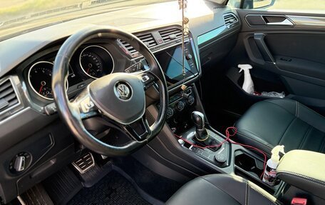Volkswagen Tiguan II, 2018 год, 2 070 000 рублей, 24 фотография
