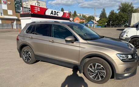 Volkswagen Tiguan II, 2018 год, 2 070 000 рублей, 21 фотография