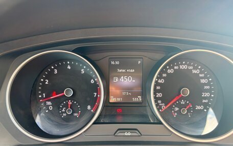 Volkswagen Tiguan II, 2018 год, 2 070 000 рублей, 30 фотография