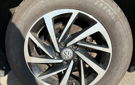 Volkswagen Tiguan II, 2018 год, 2 070 000 рублей, 31 фотография