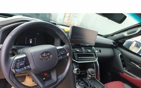 Toyota Land Cruiser, 2026 год, 30 000 000 рублей, 6 фотография