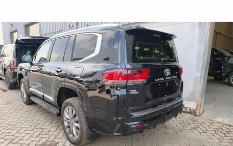 Toyota Land Cruiser, 2026 год, 30 000 000 рублей, 2 фотография